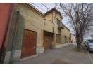 VILĂ INTERBELICĂ CU TEREN GENEROS ȘI SPAȚIU COMERCIAL . VÂRFUL CU DOR