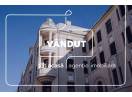 VANDUT.  Descoperă eleganța istorică în inima Aradului!