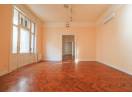 Descoperă eleganța istorică în inima Aradului: apartament de 5 camere