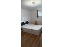 Apartament o camera, zona Intre Lacuri, Centrala proprie, Loc de parcare inclus