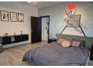 Apartament deosebit cu 3 camere zona Vivo