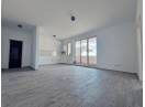 Apartament spatios la etaj intermediar, in bloc nou