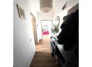 Apartament cu 2 camere confort I, etaj intermediar, finisat modern, mobilat si utilat in Centru