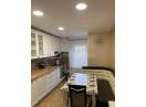 Apartament cu 3 camere, decomandat, Intre Lacuri