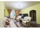 Apartament, la etajul 1, cu balcon spre zona verde, malul Muresului