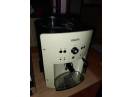 Aparat de cafea Krups cu boabe