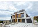 Duplex premium cu terasa rooftop si garaj in Voronet