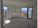 Apartament 2 camere, balcon, posibilitate parcare, Intre Lacuri