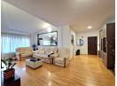 Apartament spatios cu garaj in Andrei Muresanu