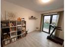 Apartament nou cu 3 camere decomandate, 68mp, finisat modern, mobilat si utilat, cu garaj, 2 bai si terasa