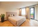 Apartament cu 3 camere, confort sporit, 86mp, superfinisat, cu centrala termica, 2 bai si 1 balcon, in zona Sora