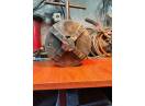 Vand universal pentru strung