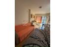 Apartament cochet, etajul 3/5, zona Edgar Quinet