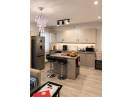 Apartament nou cu 2 camere, confort I, etaj intermediar, finisat modern, mobilat si utilat, cu parcare