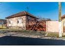 Casa ideală pentru familie: școală la 3 min. Zonă foarte liniștită.