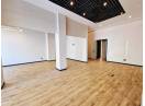 Spatiu comercial open-space cu vitrina generoasa