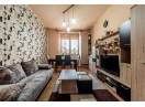 Apartament în centru cu acces auto și garaj propriu