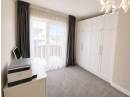 Apartament nou cu 4 camere, 100mp, etaj 1, superfinisat, mobilat si utilat, cu garaj sub bloc, 2 bai si 2 balcoane