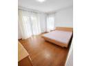 Apartament nou cu 3 camere, 85mp, etaj 1, finisat modern, mobilat si utilat, cu garaj sub bloc, 2 bai si 2 balcoane, zona Iulius Mall