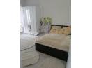 Apartament cu doua camere, mobilat, etaj intermediar, zona Teilor, Floresti