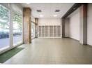 Spatiu comercial ,doua sali de desfacere,  depozit, birou, Str.Fabricii