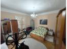 Apartament cu 1 camera, confort sporit, 50mp, finisat si mobilat, cu parcare, geam la baie si beci in Centru