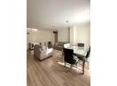 Apartament nou cu 2 camere confort I, etaj 1, finisat modern, mobilat si utilat, cu garaj sub bloc inclus in pret