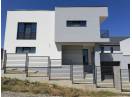 Casa deosebita pe Valea Chintaului