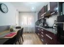 Apartament 5 camere Vlaicu – Renovat, 2 băi, centrală proprie