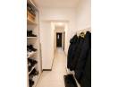 Apartament cu 3 camere decomandate, 68mp, etaj intermedeiar, finisat, cu 2 bai, zona I.Mester