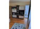 Apartament cu 2 camere decomandate, la etaj intermediar, finisat, mobilat si utilat