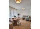 Apartament nou cu 3 camere, 70mp, etaj 1, finisat modern, mobilat si utilat, cu garaj, 2 bai si terasa