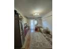 Apartament 3 camere , parcare, la intrare in Floresti