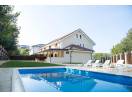 Duplex cu finisaje de Lux si cu piscina