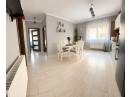 Apartament nou cu 2 camere decomandate, confort sporit, etaj 1, finisat modern, mobilat si utilat, cu parcare, in Buna Ziua