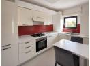 Apartament nou cu 3 camere decomandate, 70mp, etaj 2, superfinisat, mobilat si utilat, cu parcare, 2 bai si 2 balcoane, in Borhanci