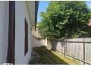 Oportunitate investitie - Casa renovabila, 2 camere, curte comuna, Centru