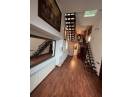 Apartament cu 4 camere, confort sporit, 182 mp, etaj 1, superfinisat, in Centru