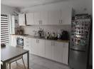 Apartament cu 3 camere, confort I, etajul 2, superfinisat, cu garaj, in Buna Ziua