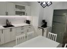 Apartament cu 2 camere decomandate, 53mp, etaj 1, superfinisat, mobilat si utilat, cu parcare, zona Intre lacuri